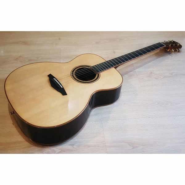 Veelah V6-OM Acoustic Guitar