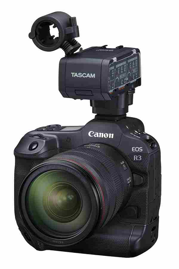 Tascam CA-XLR2d XLR Microphone Adapter for Mirrorless and DSLR Cameras อะแดปเตอร์ไมโครโฟน XLR สำหรับกล้องมิเรอร์เลสและ DSLR 5 เครื่องดนตรี, จำหน่ายเครื่องดนตรี, ขายเครื่องดนตรี, อุปกรณ์ดนตรี